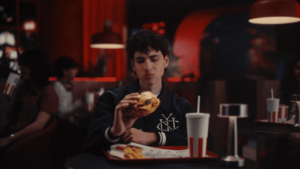 A diner reacting to KFC boneless chicken